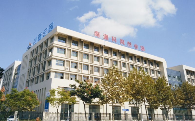 南通科技职业学院_主图