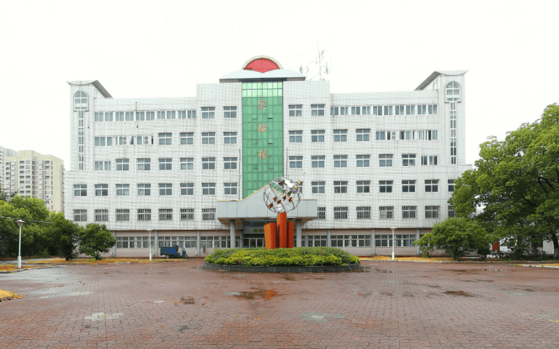 安徽师范大学皖江学院_主图