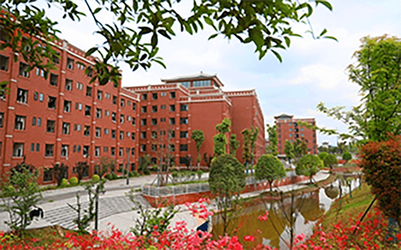 长沙医药健康职业学院-玉带河
