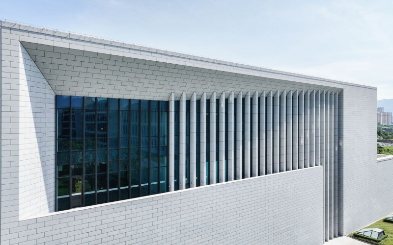福建福耀科技大学校园风景