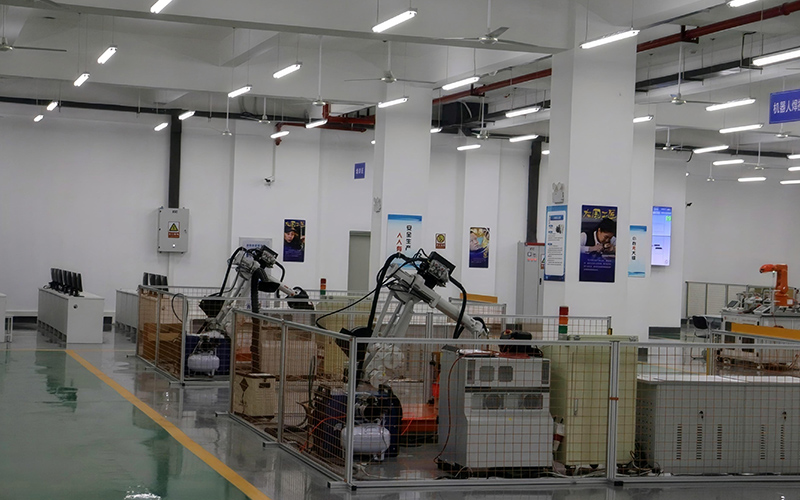 湖北三峡航空学院-30