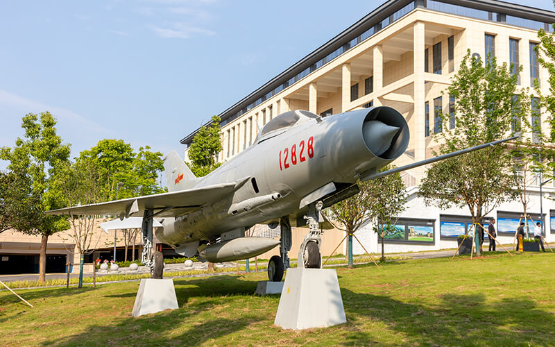 湖北三峡航空学院-49