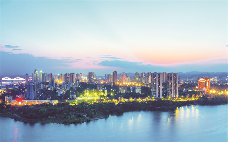 广西机电职业技术学院-校园夜景