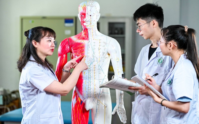 海南卫生健康职业学院校园环境