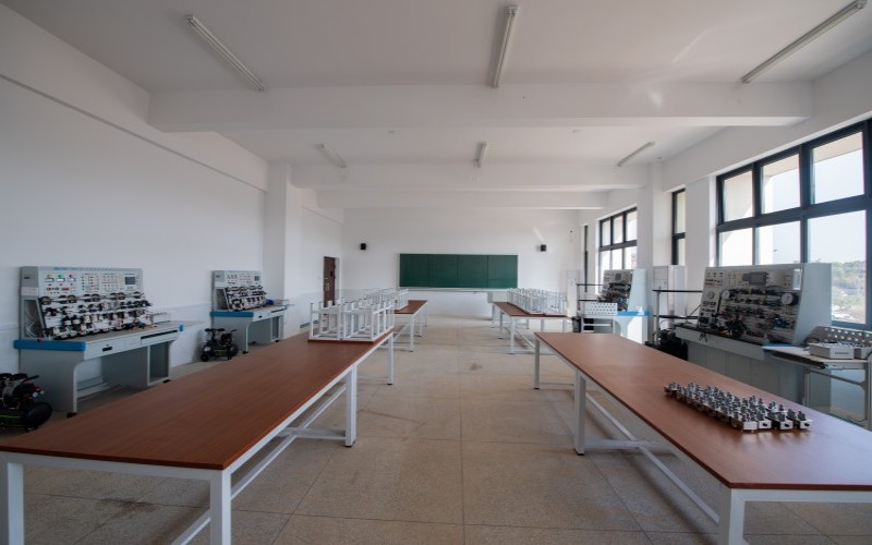 长沙工业学院-23
