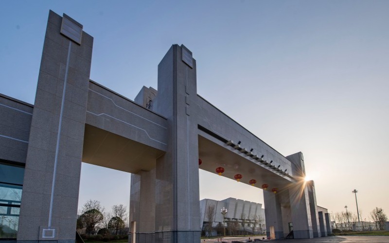 2025年内蒙古理科511分能报什么大学