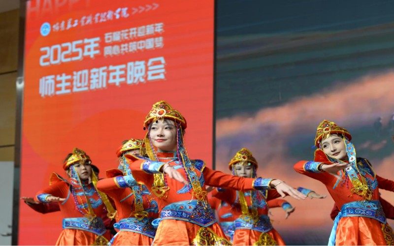 阿克苏工业职业技术学院- 12