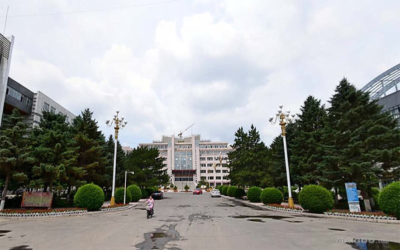 内蒙古民族大学 gallery image 2