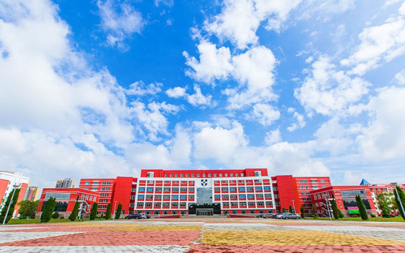 黑龙江外国语学院 gallery image 2