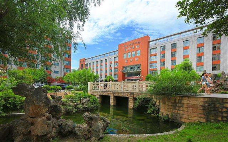 湖北民族大学 gallery image 2