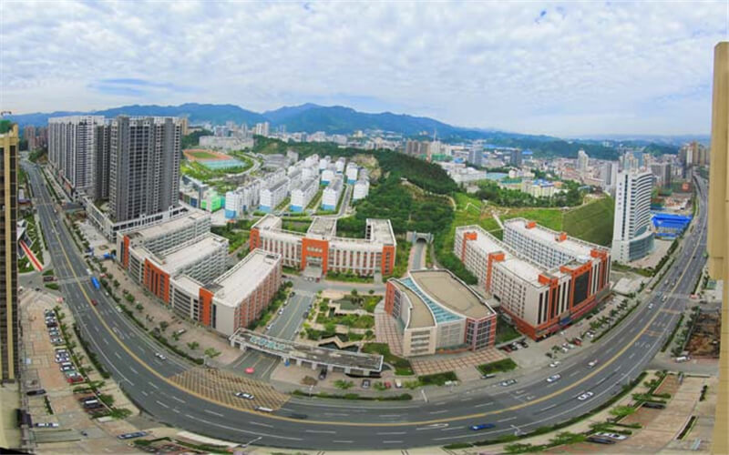 湖北医药学院 gallery image 3