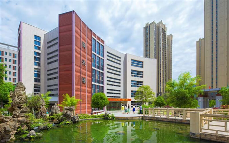 湖北医药学院 gallery image 2