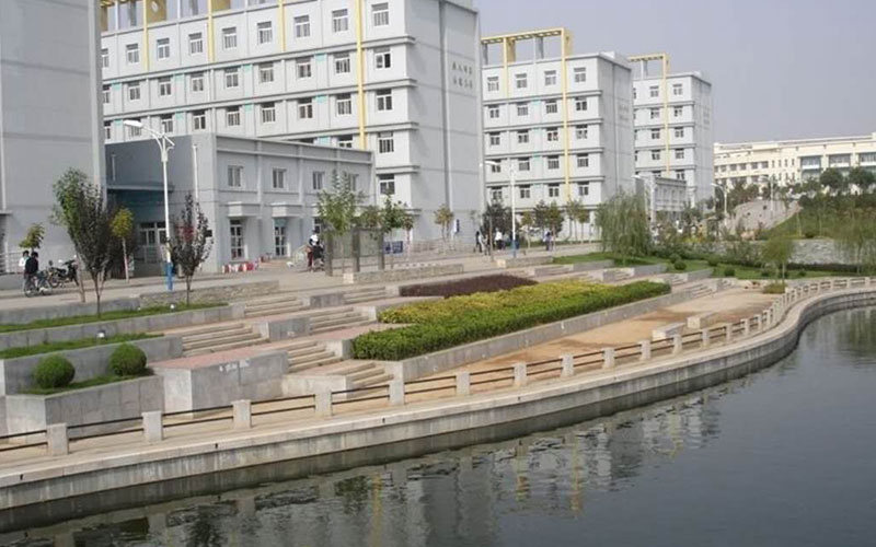 燕山大学里仁学院 gallery image 2