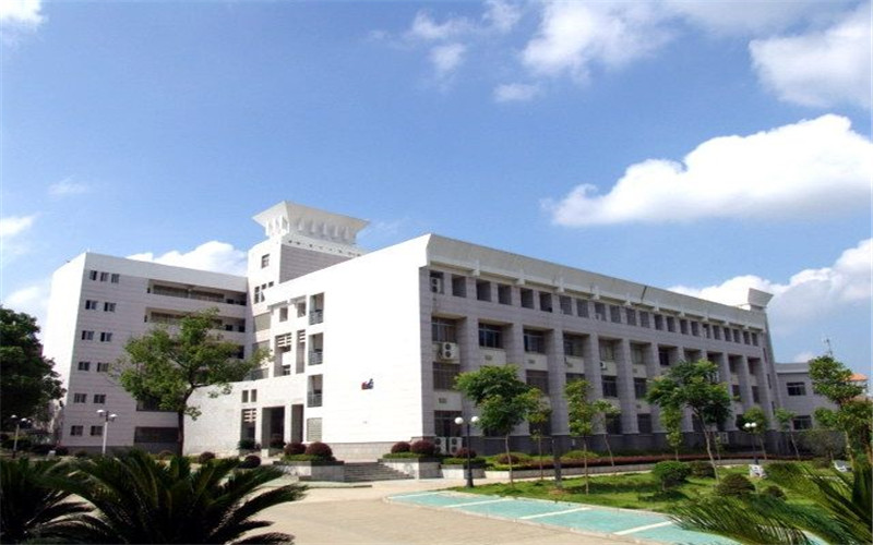 湖南理工学院南湖学院 gallery image 2