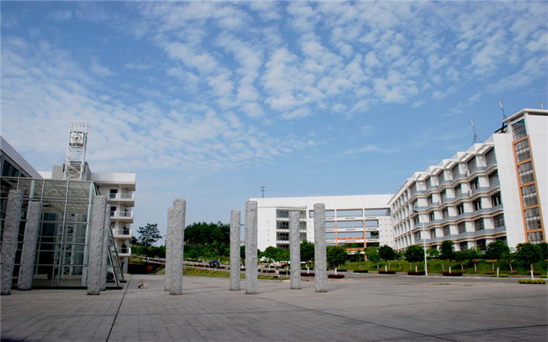 赣南师范大学 gallery image 2