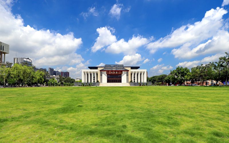 广西大学 gallery image 2