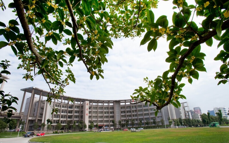 荆楚理工学院 gallery image 3