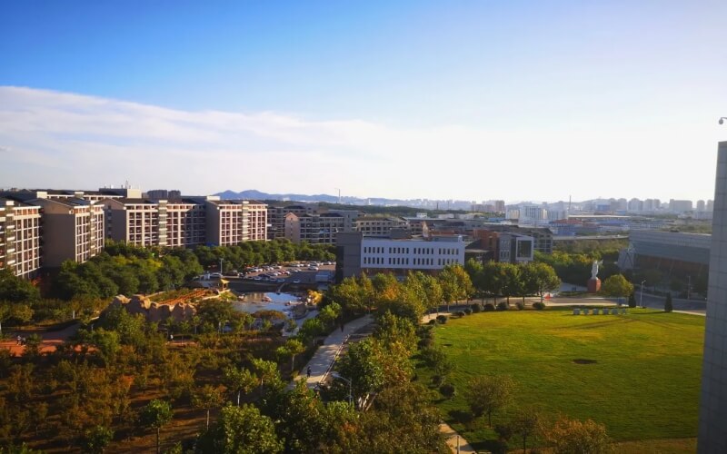 大连财经学院 gallery image 2