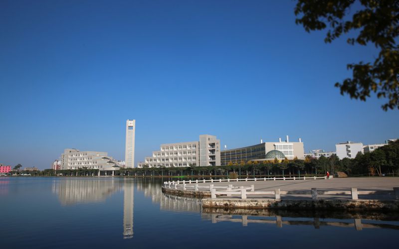 红河学院 gallery image 3