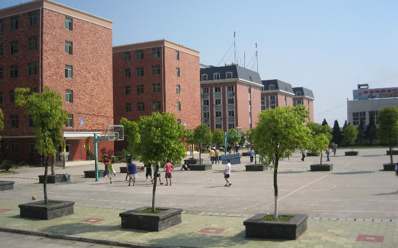 南昌大学共青学院 gallery image 2