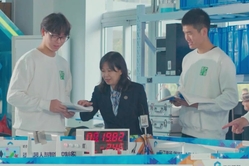 上海电子信息职业技术学院主图